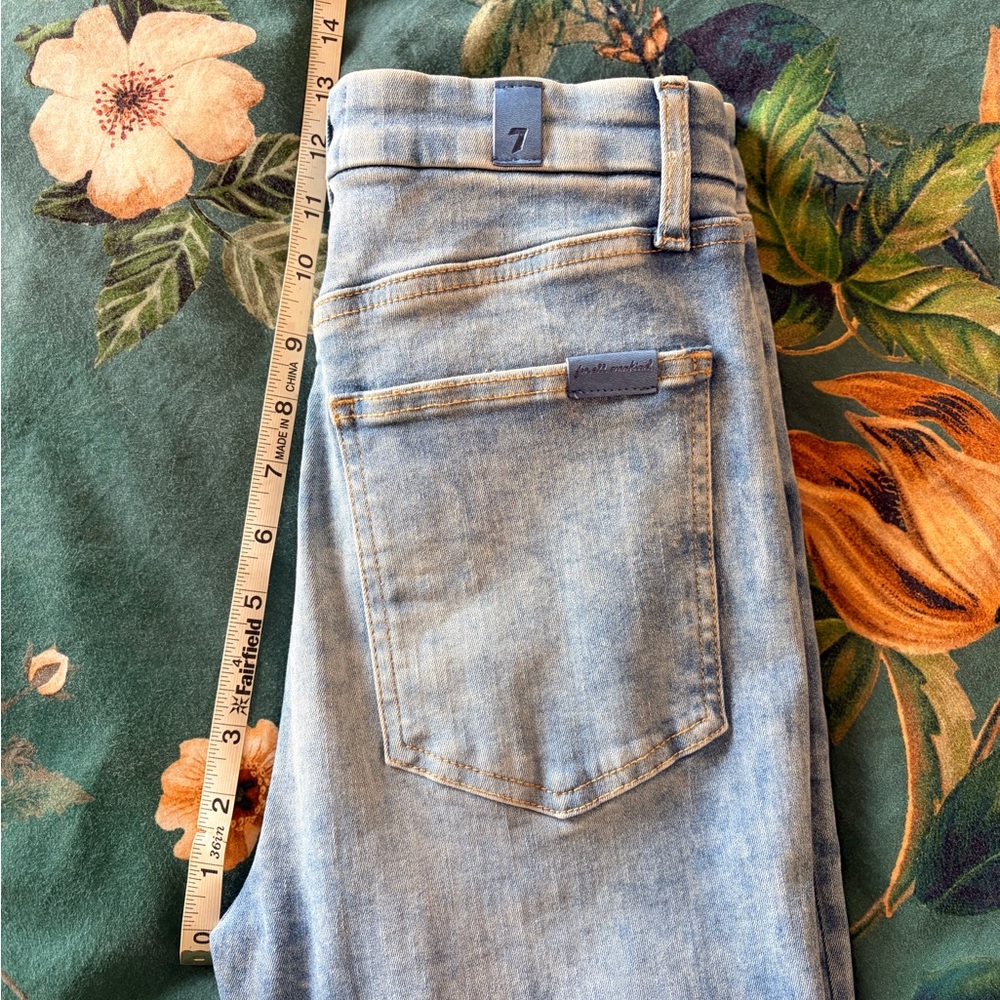 7 For All Mankind Light Wash Flare Jeans - Picture 6 of 7